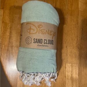 Disney Sand Cloud Beach Towel - Green